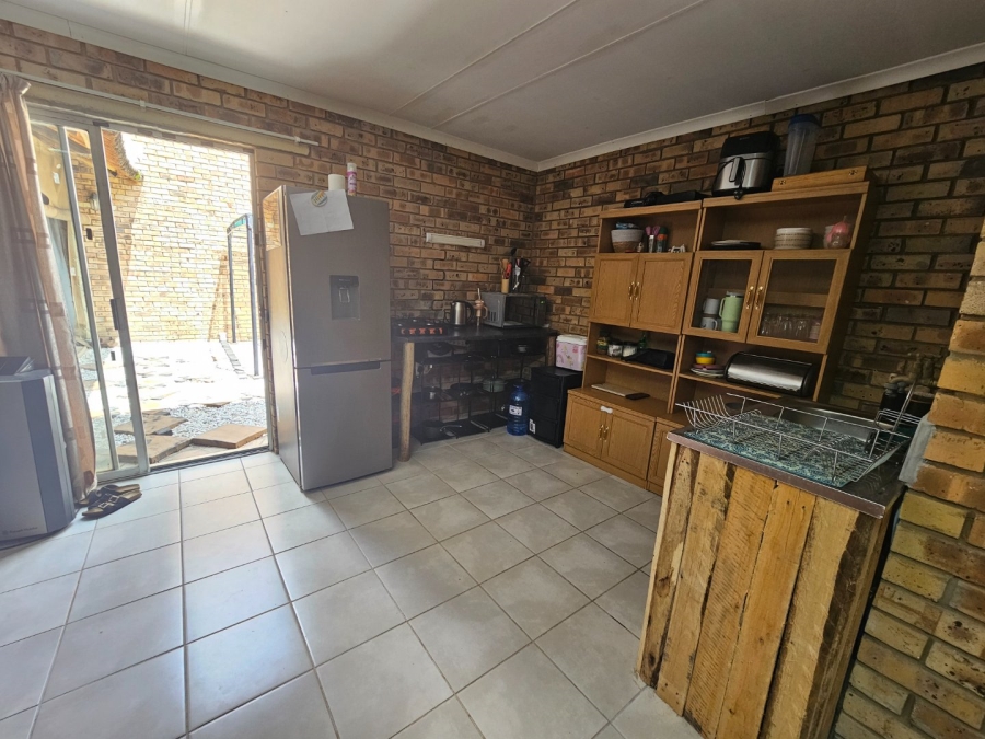 8 Bedroom Property for Sale in Potchefstroom Rural North West